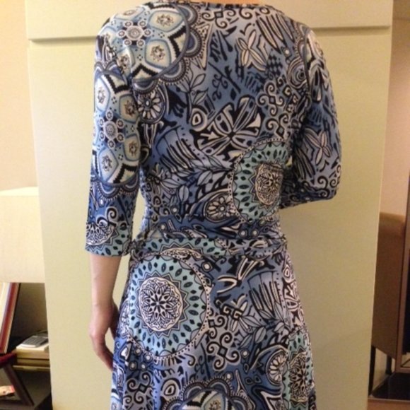Lycra A-line midi dress - blue and black pattern - Picture 3 of 6
